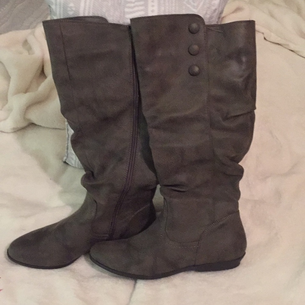 Cliffs by White Mountain Boots